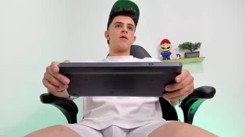 Mike Cooper online show from December 4, 8:01 am