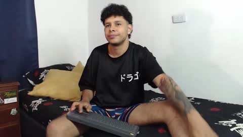 Snapshot of mikedick_420 chatting on February 14, 2:50 am mikedick_420 online show from February 14, 2:50 am