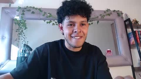 Snapshot of mikedick_420 chatting on March 5, 3:07 pm mikedick_420 online show from March 5, 3:07 pm