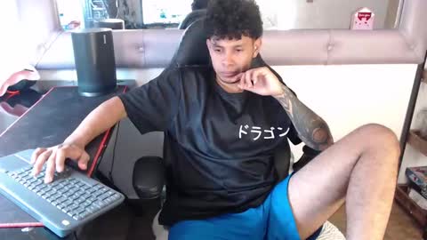 Snapshot of mikedick_420 chatting on March 7, 2:23 pm mikedick_420 online show from March 7, 2:23 pm