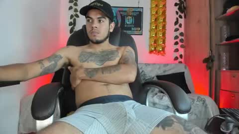 mikee_scooth online show from January 21, 11:46 am