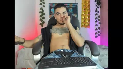 mikee_scooth online show from January 25, 8:42 am