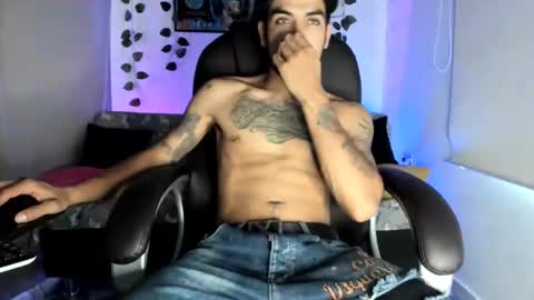 mikee_scooth online show from September 18, 7:05 pm