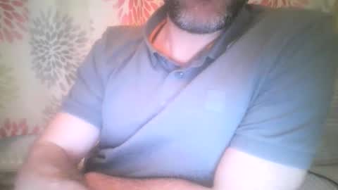 Snapshot of mikehockishuge9 chatting on May 23, 10:36 pm mikehockishuge9 online show from May 23, 10:36 pm