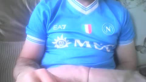 Snapshot of mikehockishuge9 chatting on June 7, 11:47 am mikehockishuge9 online show from June 7, 11:47 am