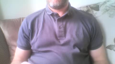 Snapshot of mikehockishuge9 chatting on June 14, 11:45 am mikehockishuge9 online show from June 14, 11:45 am