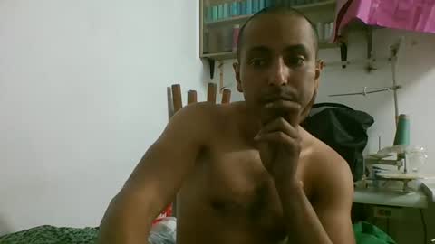 Snapshot of mikelgold1 chatting on December 7, 1:58 am mikelgold1 online show from December 7, 1:58 am