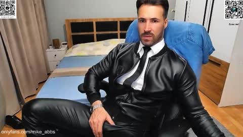 Mike    online show from September 30, 6:35 pm