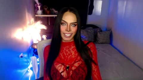 Snapshot of mikeyalawi03 chatting on May 17, 9:22 pm Mistress MikeyAlawi online show from May 17, 9:22 pm