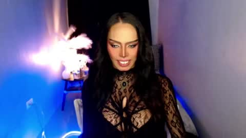 Snapshot of mikeyalawi03 chatting on May 21, 10:55 am Mistress MikeyAlawi online show from May 21, 10:55 am