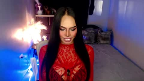 Snapshot of mikeyalawi03 chatting on June 13, 9:51 am Mistress MikeyAlawi online show from June 13, 9:51 am