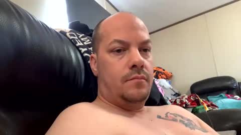 mikeylikesit2222 online show from February 2, 5:59 pm