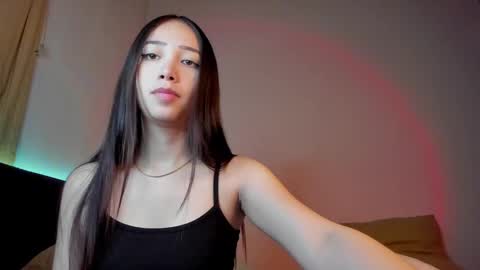 Snapshot of mikeyvioleta chatting on March 6, 8:16 pm VIOLETAMIKE online show from March 6, 8:16 pm