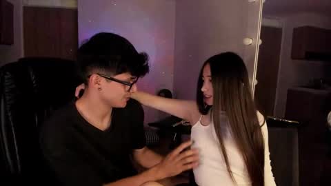 Snapshot of mikeyvioleta chatting on September 21, 12:01 am VIOLETAMIKE online show from September 21, 12:01 am