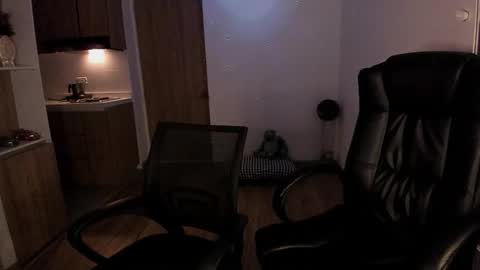 Snapshot of mikeyvioleta chatting on September 23, 12:46 am VIOLETAMIKE online show from September 23, 12:46 am