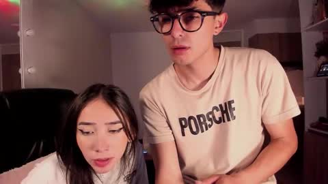 Snapshot of mikeyvioleta chatting on October 18, 2:36 am VIOLETAMIKE online show from October 18, 2:36 am