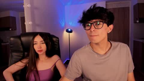 Snapshot of mikeyvioleta chatting on November 26, 12:00 am VIOLETAMIKE online show from November 26, 12:00 am