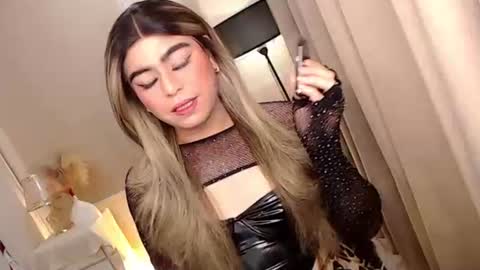 Theresa Luna online show from October 21, 5:35 pm