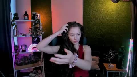 Snapshot of miki_nikki chatting on June 4, 5:35 am Miki online show from June 4, 5:35 am