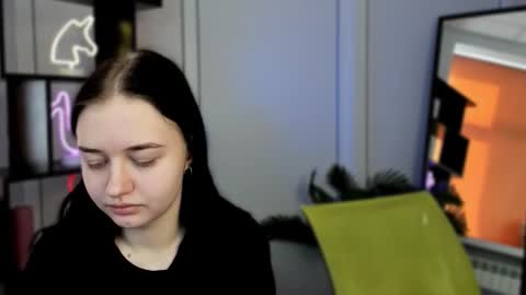 miki_ti online show from October 22, 8:36 am