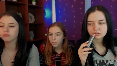 Snapshot of miki_ti chatting on February 4, 12:22 pm miki_ti online show from February 4, 12:22 pm