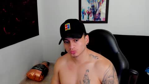 MIKKE online show from October 10, 2:27 pm