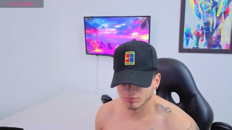 MIKKE online show from January 19, 1:59 pm