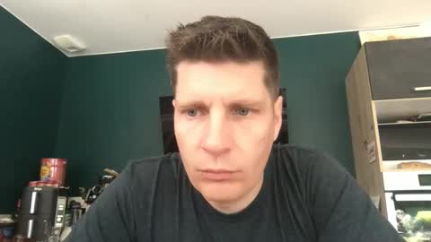 miklp8463 online show from April 27, 6:55 am