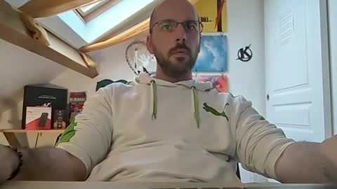 Snapshot of mikmik91 chatting on January 20, 3:28 pm mikmik91 online show from January 20, 3:28 pm