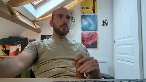 Snapshot of mikmik91 chatting on February 7, 2:58 pm mikmik91 online show from February 7, 2:58 pm