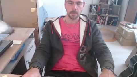 Snapshot of mikmik91 chatting on October 22, 10:04 am mikmik91 online show from October 22, 10:04 am