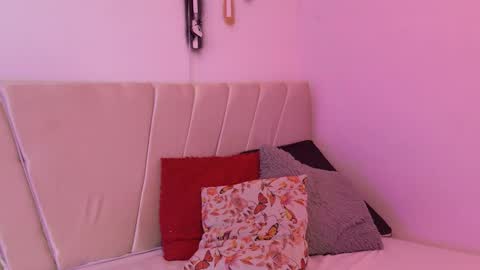 Mikoto Urb online show from October 26, 6:58 pm