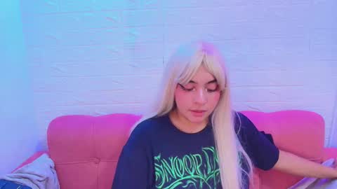   miku katsuragi  online show from November 21, 10:52 pm