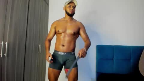 Snapshot of miky_xxx chatting on October 18, 2:36 am Miky online show from October 18, 2:36 am