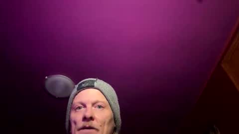 mil8207 online show from November 16, 4:29 am