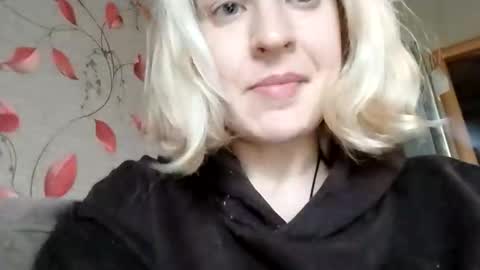 Snapshot of mila_420 chatting on September 28, 10:42 am Mila 420 online show from September 28, 10:42 am