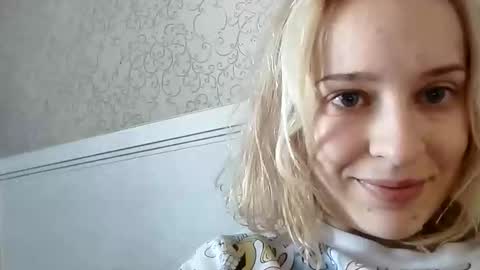 Snapshot of mila_420 chatting on September 29, 9:03 am Mila 420 online show from September 29, 9:03 am