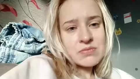 Mila 420 online show from November 15, 9:28 am