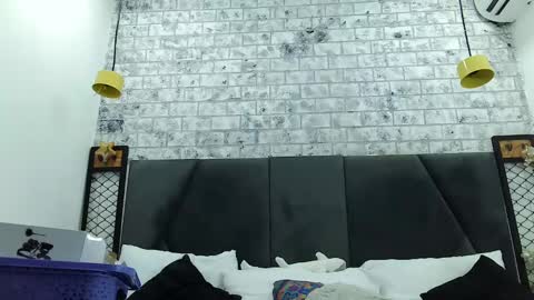 mila_adamss online show from January 13, 10:58 am