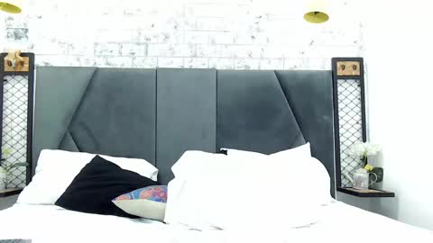 mila_adamss online show from February 23, 2:25 pm