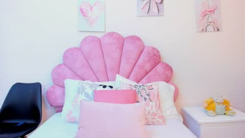 mila_adamss online show from July 22, 11:02 am