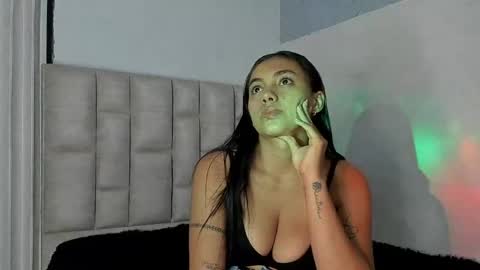 mila  online show from April 8, 10:04 am