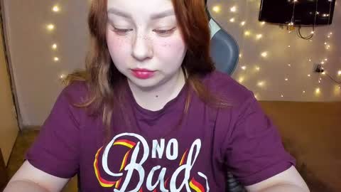 Snapshot of mila_foxxxy chatting on December 3, 4:47 am Mila shy sensual person  online show from December 3, 4:47 am