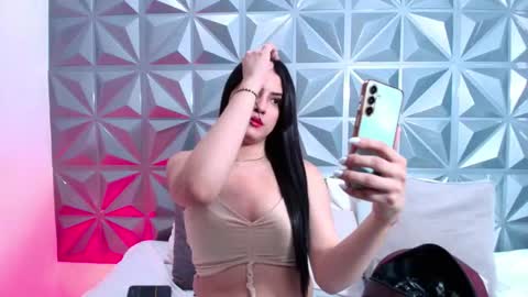 Snapshot of mila_heart chatting on October 8, 8:06 pm mila_heart online show from October 8, 8:06 pm