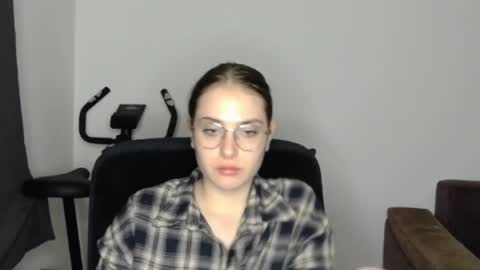 mila_keyy online show from May 30, 9:12 pm