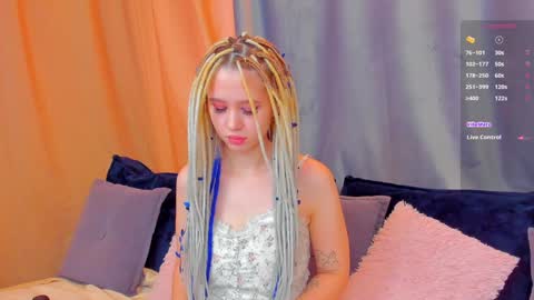 mila_kinor online show from December 11, 5:53 am