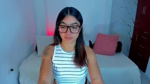 martina online show from April 22, 1:52 am