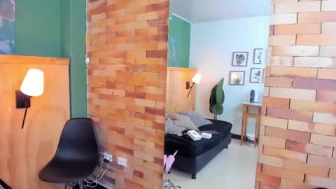 Mila and samy online show from September 11, 12:05 pm