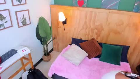 Mila and samy online show from October 1, 12:00 pm