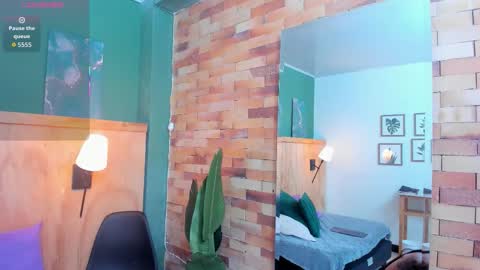 Mila and samy online show from January 9, 12:08 pm